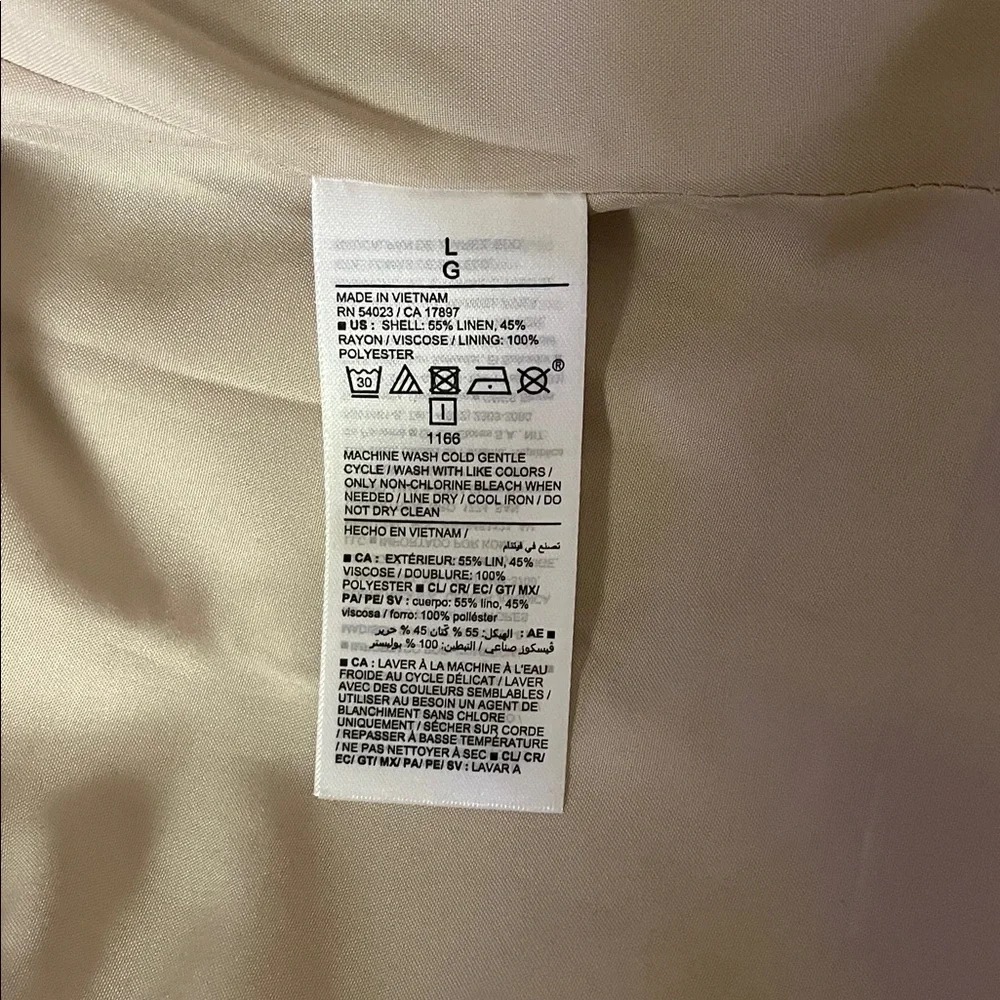 Elegant Cream Double-Breasted Women's Blazer - Picture 6 of 6